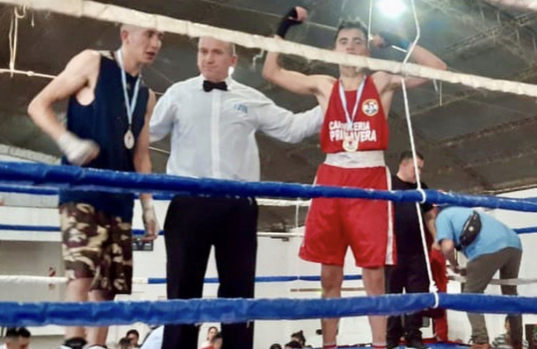 Imagen de Axel Tun Tun García fue medalla de oro en el Interprovincial de Boxeo ganándole la final a Córdoba