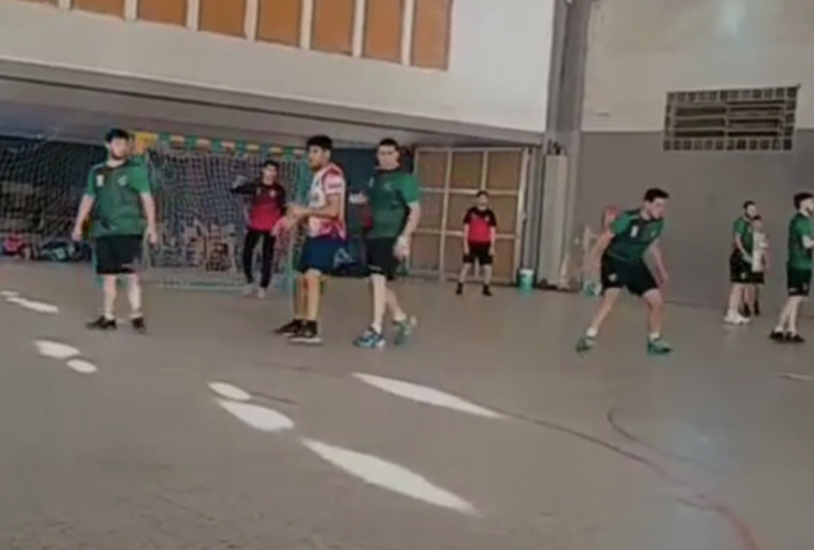 Imagen de Handball: Talleres perdió ante Rosario Oeste y Onkel en 1era División Masculina.