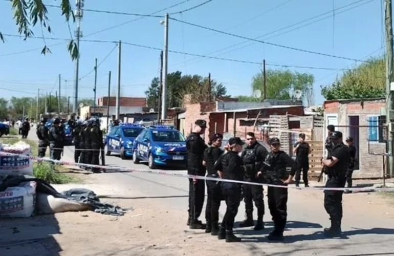 El vallado en la zona de Matheu y Caracas, a la esquina de Nuevo Alberdi donde ocurri&oacute; el hecho.