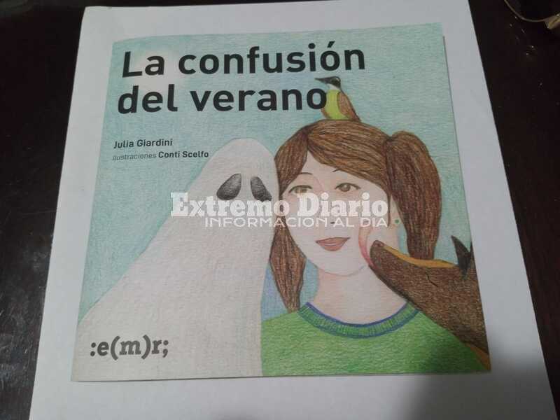 Imagen de Julia Giardini gan&oacute; un concurso de cuentos y la Municipalidad de Rosario public&oacute; su libro