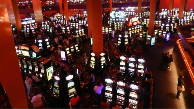 Imagen de El casino de Rosario deber&aacute; indemnizar a un apostador que recibi&oacute; una feroz golpiza
