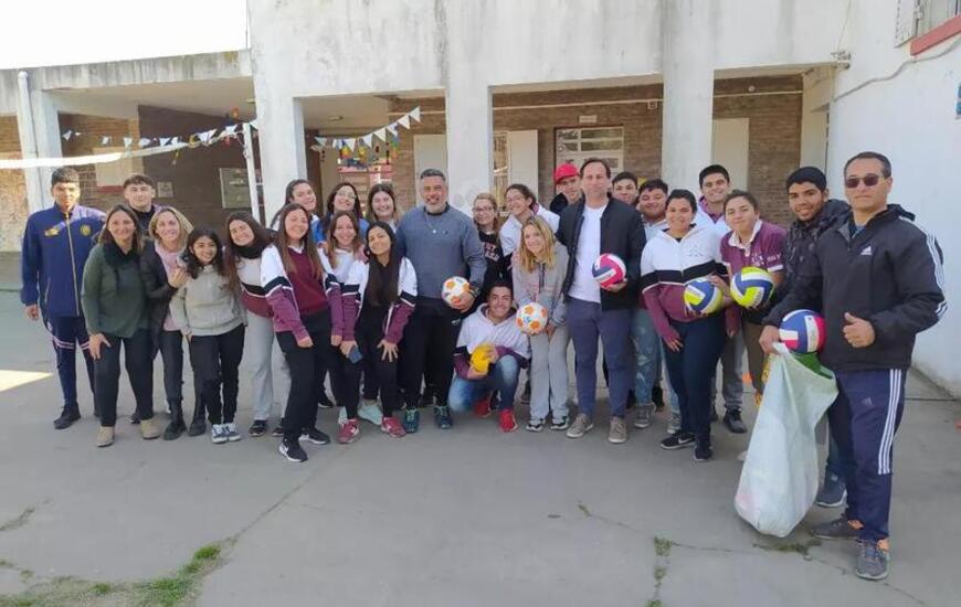 Las autoridades comunal visitaron la instituci&oacute;n educativa.
