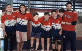 Imagen de El v&oacute;ley masculino de Talleres, sum&oacute; la divisional Sub-14 y ya debut&oacute; con un amistoso.