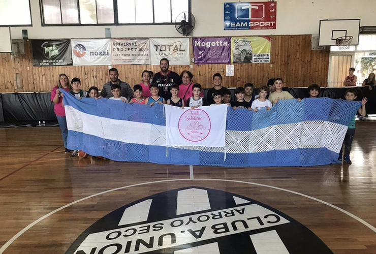 Imagen de El Club Unión, se suma a la campaña solidaria de las Reinas Tejedoras.