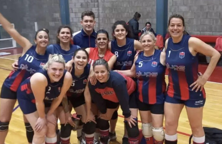 Imagen de El Maxi Voley del C.A.T triunfó ante la ACJ por la fecha 6 del Clausura.