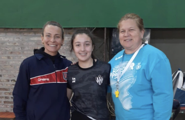 Imagen de Básquet: Amalia Raggio, jugadora de C.A.U., participó del entrenamiento de la Pre Selección Rosarina U15.