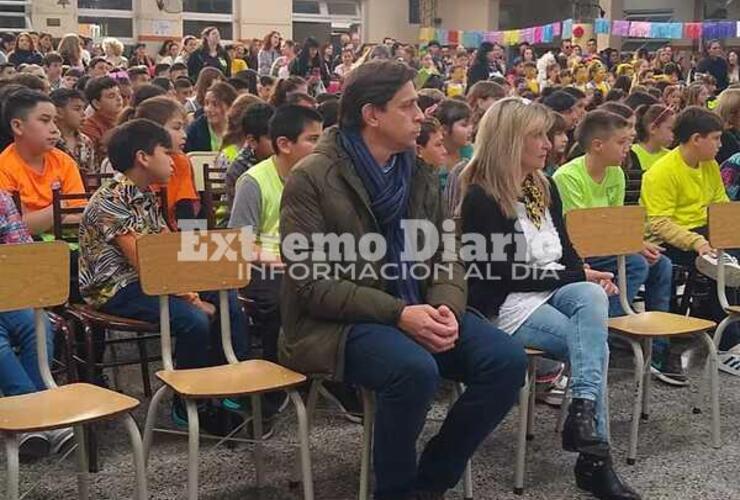 Imagen de Rodolfo Stangoni participó del acto por el Día del Maestro en la escuela N°6086