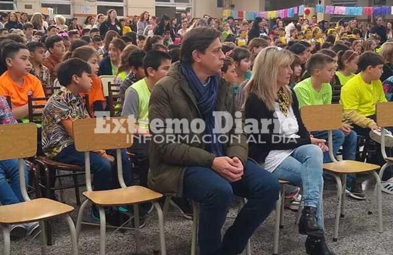 Imagen de Rodolfo Stangoni participó del acto por el Día del Maestro en la escuela N°6086