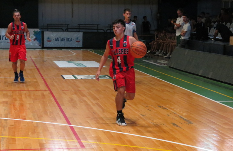 Imagen de Tadeo Filippetti, jugador de talleres, fue convocado para la preselecci&oacute;n rosarina Sub 15