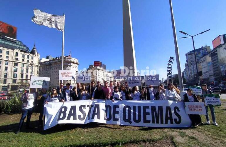 Imagen de Intendentes contra el ecocidio, protesta en el Obelisco y reunión con Aníbal Fernández