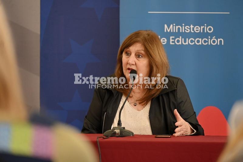 Imagen de La Ministra Adriana Cantero particip&oacute; de una nueva reuni&oacute;n del consejo nacional de calidad de la educaci&oacute;n