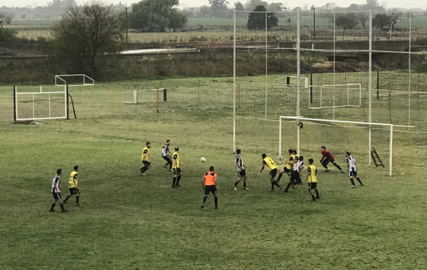 Imagen de F&uacute;tbol: Uni&oacute;n empat&oacute; 0-0 con Empalme Central en 1era Divisi&oacute;n.