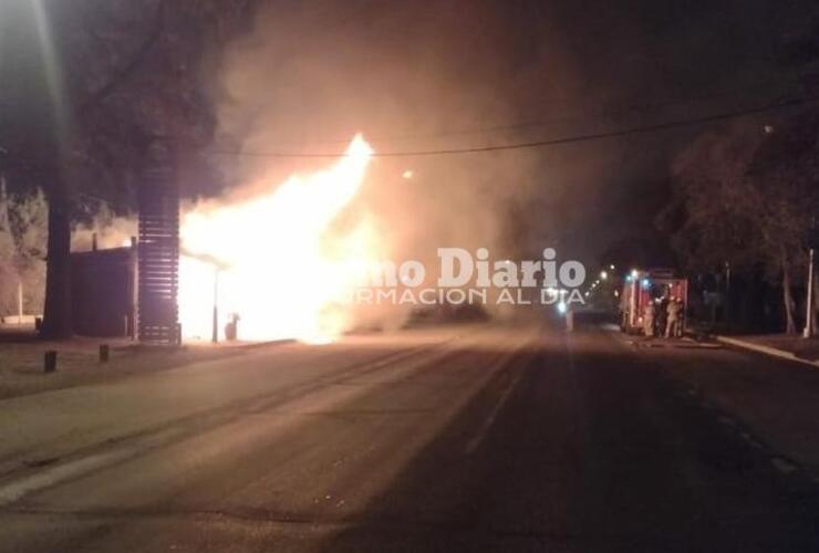 Imagen de Incendio en un puesto de artesanos de Pueblo Esther