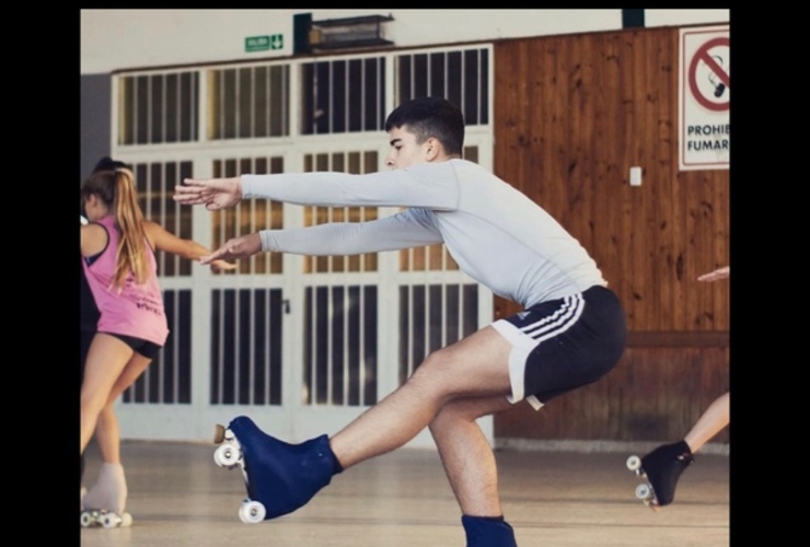 Imagen de Vicente Bachieca, patinador de C.A.U., competirá hoy en el 2do Torneo Nacional A en Rosario.