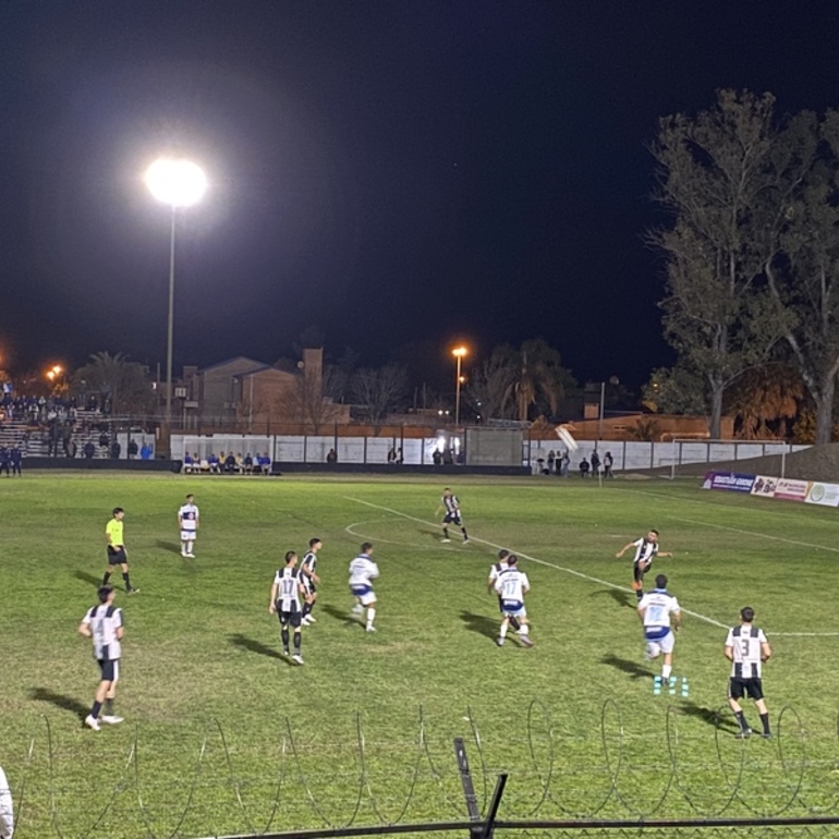 Imagen de En el Antonio Di Giacomo, Unión y Central Argentino empataron sin goles por la fecha 9