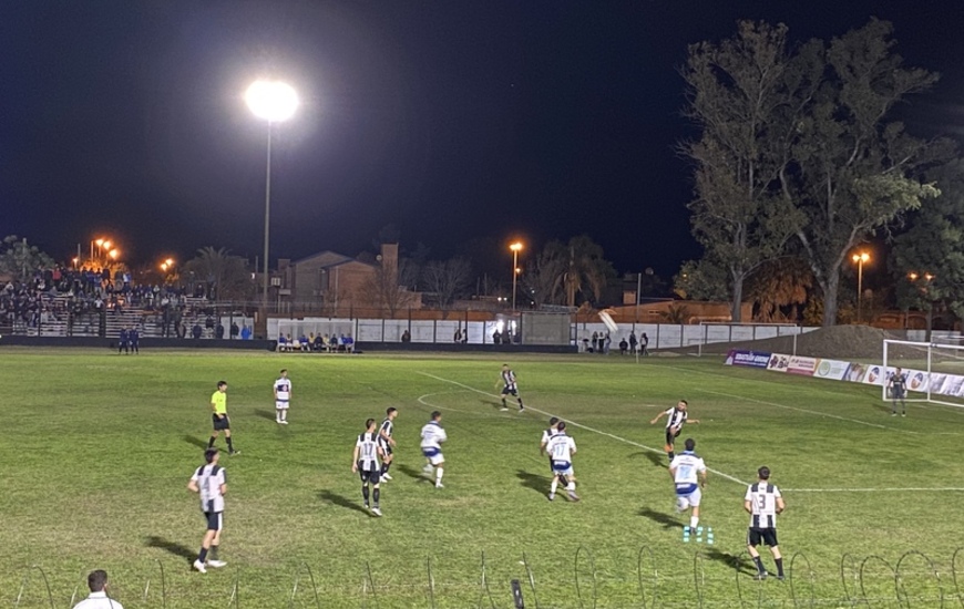 Imagen de En el Antonio Di Giacomo, Uni&oacute;n y Central Argentino empataron sin goles por la fecha 9