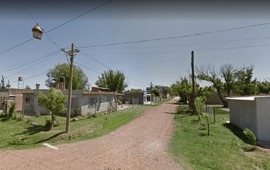 El doble crimen ocurri&oacute; este s&aacute;bado despu&eacute;s del mediod&iacute;a en el barrio Retiro de Fray Luis Beltr&aacute;n. (Imagen Google)