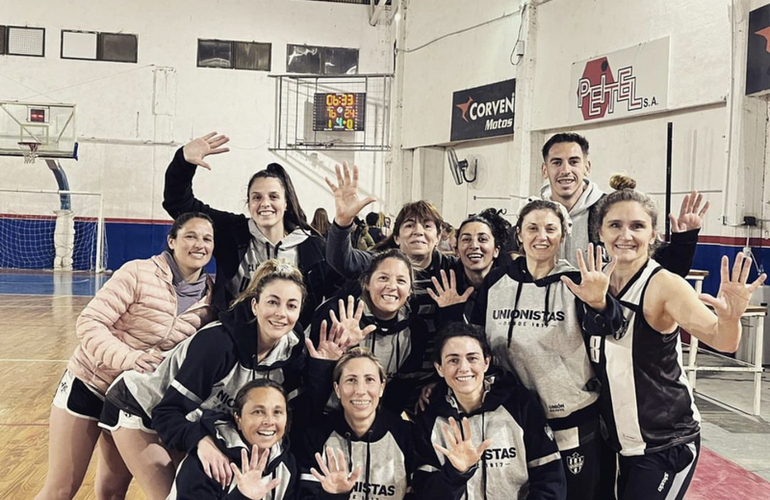 Imagen de Básquet: El Maxi Femenino de Unión, jugará ante Banco por la Semifinal del Torneo.