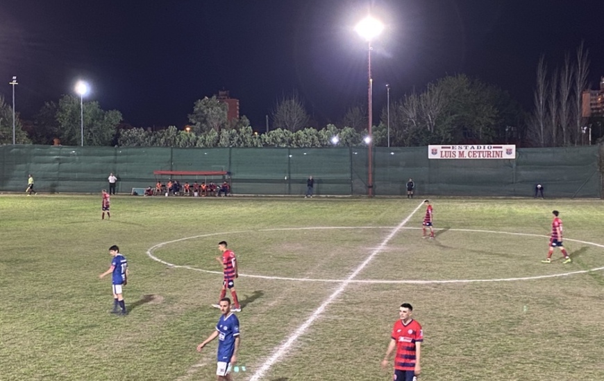 Imagen de Talleres y Athletic empataron 0 a 0 por la fecha 9 de la Liga Regional Del Sud