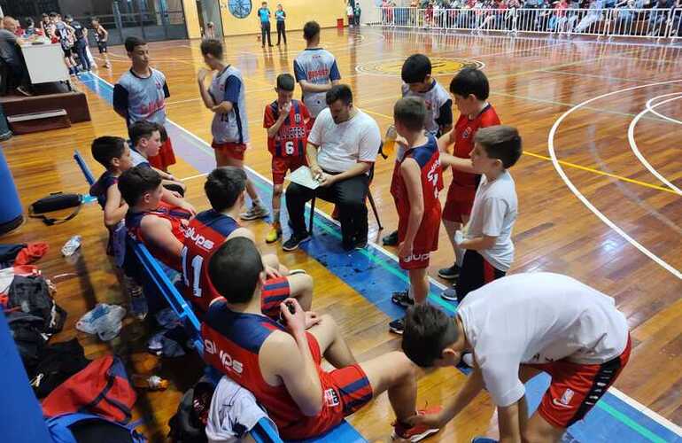 Imagen de Pre Federal: La U13 de Talleres cayó en semifinales frente a Temperley en el Cuadrangular Final