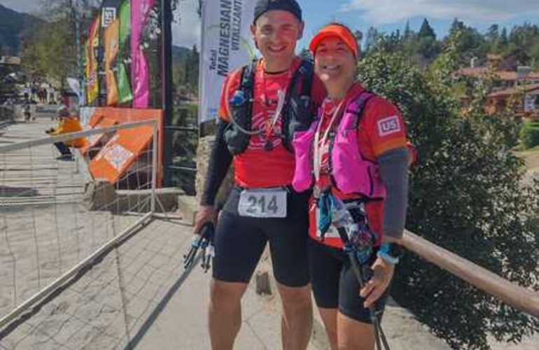 Imagen de Maria L. Cipettini y José L. Chávez, corrieron una Ultra Maratón de 50 km en Córdoba y obtuvieron medallas.