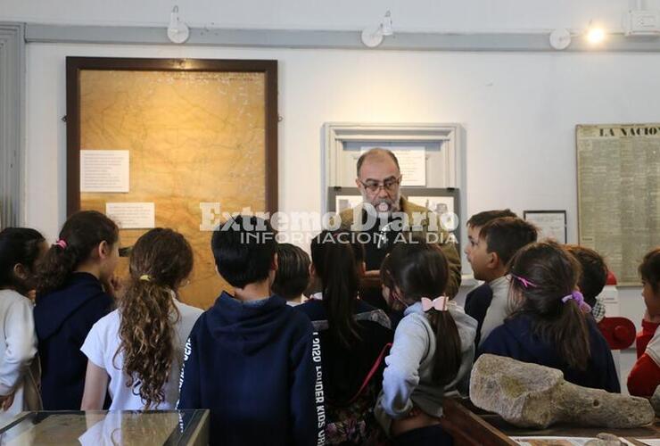 Imagen de Alumnos de la escuela Fiscal visitaron el Museo Municipal