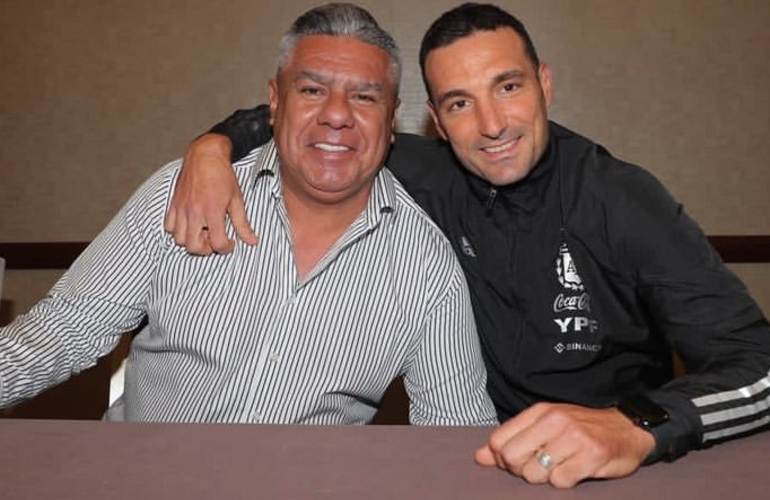 Imagen de El presidente de la AFA, Chiqui Tapia, confirmó a Lionel Scaloni como DT de la Selección hasta 2026