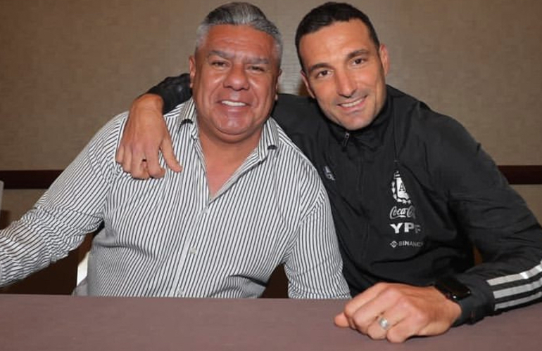 Imagen de El presidente de la AFA, Chiqui Tapia, confirm&oacute; a Lionel Scaloni como DT de la Selecci&oacute;n hasta 2026