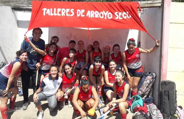 Imagen de Hockey: Talleres obtuvo 1 triunfo y 1 derrota en la jornada ante San Roque.