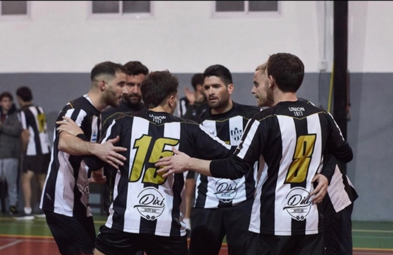 Imagen de V&oacute;ley: Uni&oacute;n perdi&oacute; 3-2 ante Bancario en 1era Divisi&oacute;n.
