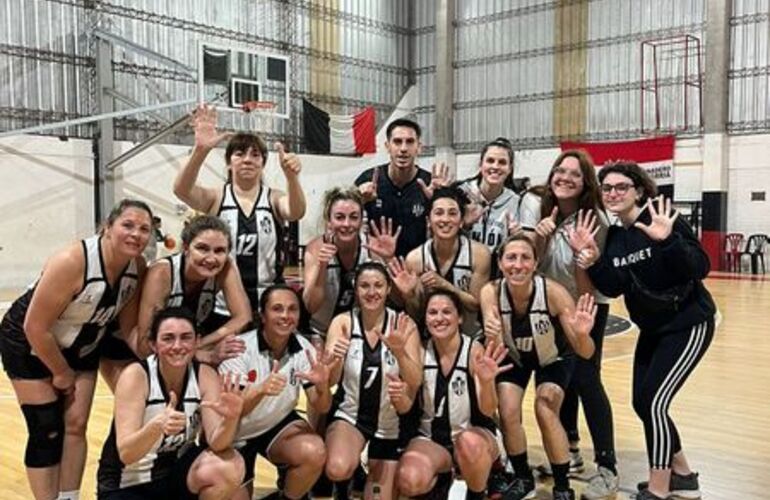 Imagen de B&aacute;squet Femenino: C.A.U. pas&oacute; a la Final del torneo ante Banco 2.