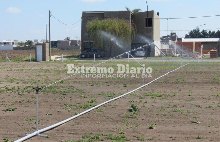 Talleres adquirió un nuevo sistema de riego.