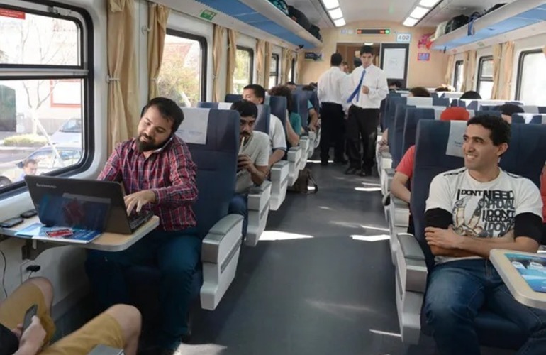 Después de 23 años, en abril volvió a circular el tren Rosario-Retiro. (Foto: S. Salinas)