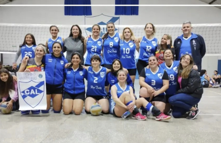 Imagen de El Maxi Vóley Femenino de Libertad de General Lagos, jugará esta noche ante Arizona.