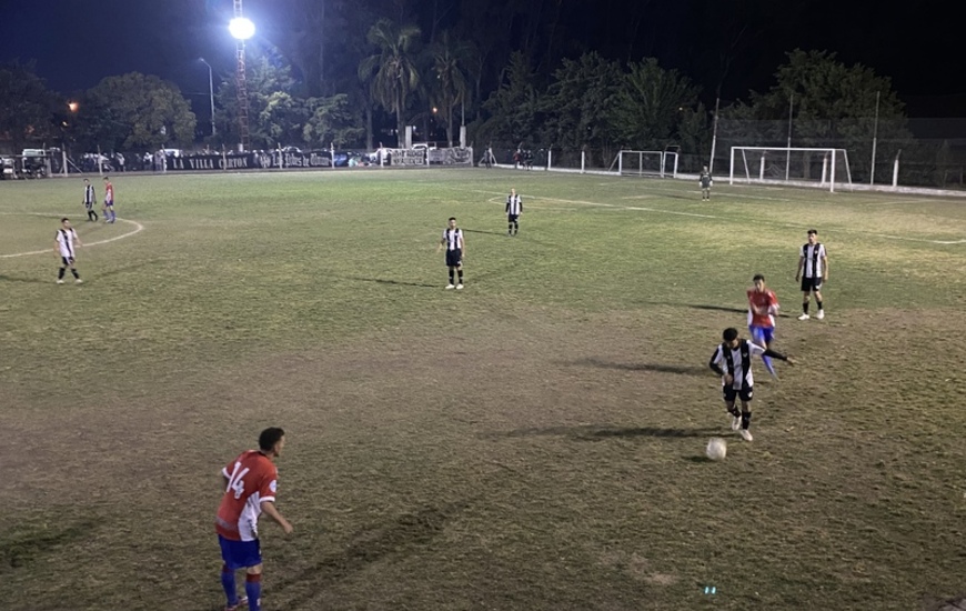 Imagen de Uni&oacute;n venci&oacute; 1 a 0 a Independiente en cancha de Pav&oacute;n y es puntero del campeonato