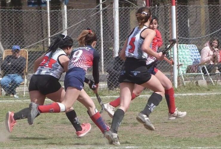 Imagen de Hockey: Unión ganó en Primera y en Reserva, mientras que, Talleres triunfó en Sub 18