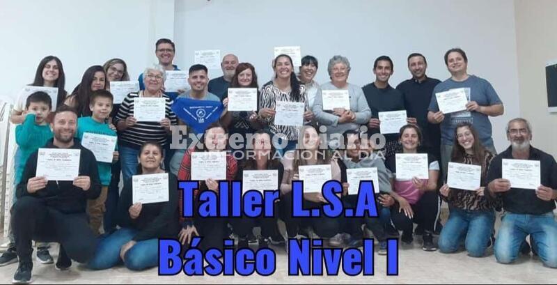Imagen de La parroquia Nuestra Se&ntilde;ora del Luj&aacute;n de Fighiera finaliz&oacute; el taller de Lengua de Se&ntilde;as Argentina