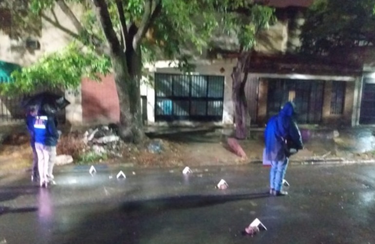 Personal de la AIC realiz&oacute; pericias en el lugar donde se produjo el ataque.