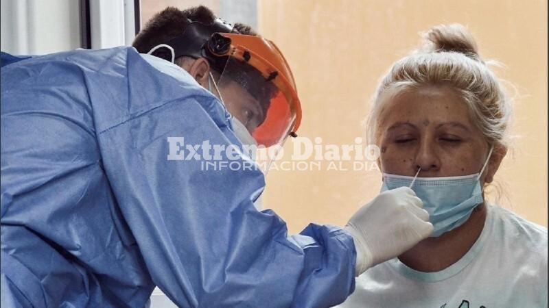 Imagen de Covid-19 en Argentina: las muertes bajaron hasta casi la mitad y sigue el descenso de casos