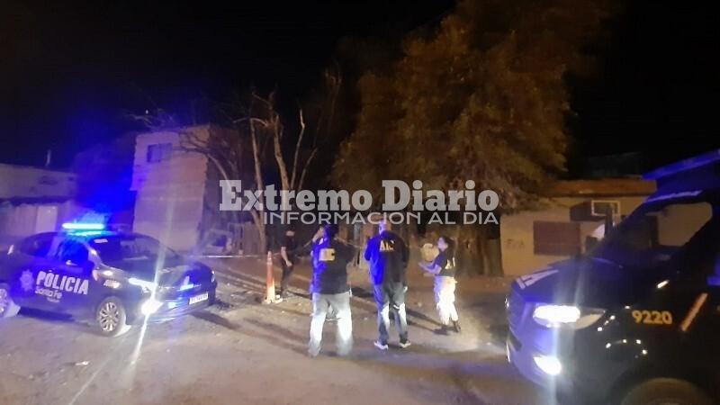 Imagen de Dos menores heridas en un feroz ataque a balazos: dispararon al menos 9 veces sobre el auto familiar