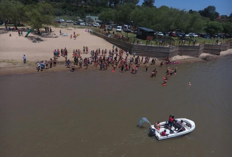 Imagen de 3ra Traves&iacute;a a nado �Orillas de Pueblo Esther�