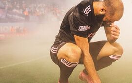 Imagen de Gonzalo �Pipa� Higua&iacute;n jug&oacute; su &uacute;ltimo partido como futbolista profesional