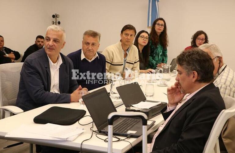 Imagen de Jornada histórica en Buenos Aires: Se abrieron los sobres de licitación para la obra del intercambiador de "El Ombú"