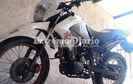 Imagen de Moto robada en Urquiza al 500