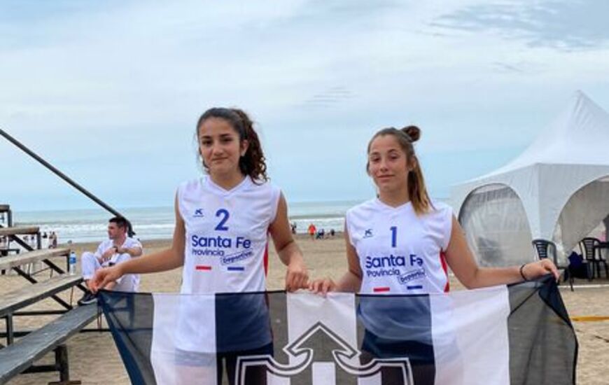 Imagen de Beach V&oacute;ley: Sol Chiummiento y Luz Piacentini ganaron su grupo y avanzan en los Juegos Nacionales Evita.