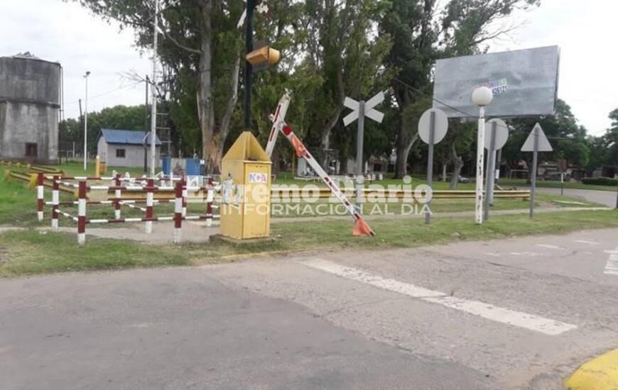 Imagen de Piden que se reparen los cruces de las v&iacute;as en Arroyo Seco