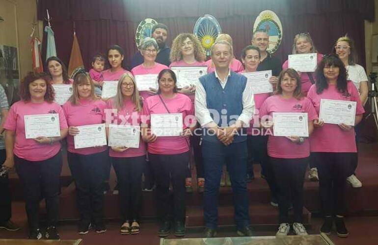 Imagen de Las Reinas Tejedoras recibieron un reconocimiento en el Concejo