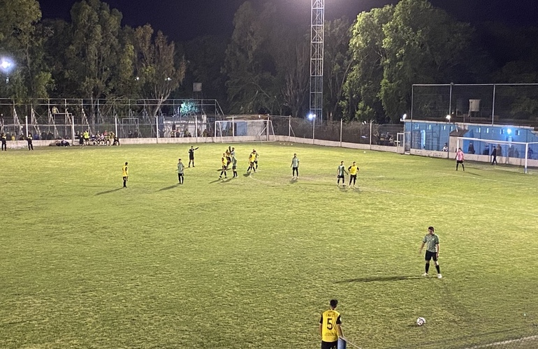 Imagen de Atlético Empalme y Empalme Central empataron 0 a 0 por los Cuartos de Final de Ida