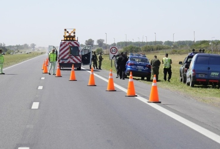 El siniestro ocurrió a la altura de la planta de General Motors en la mano de la autopista que va hacia Buenos Aires. (Alan Monzón / Rosario3)