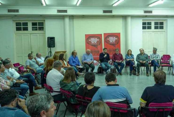 Imagen de El socialismo insiste en que se paguen en efectivo los bonos por coparticipación